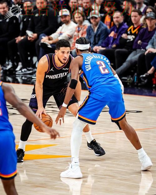 布克状态回升引发热议 赛后分析指出关键问题 布克状态回升引发热议 赛后分析指出关键问题